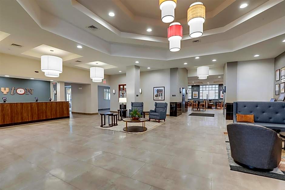 Drury Inn & Suites Dayton North