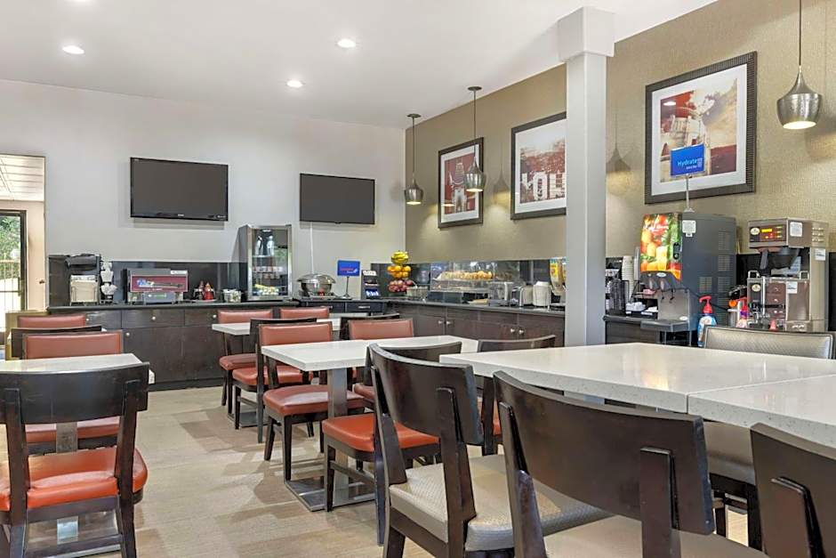 Best Western Royal Palace Inn & Suites