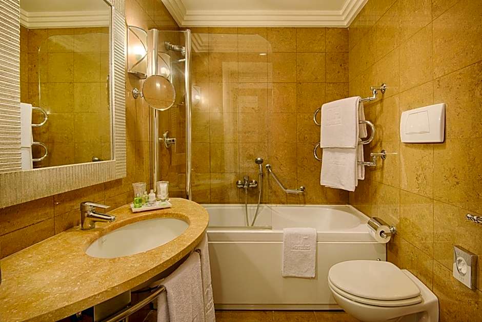 NH Catania Parco Degli Aragonesi