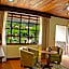 Volcano Lodge, Hotel & Thermal Experience