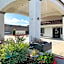 Island Suites Hobby Airport