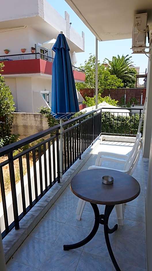 Niriis Hotel