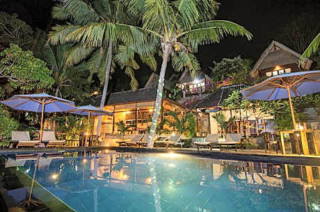 Song Lambung Beach Huts