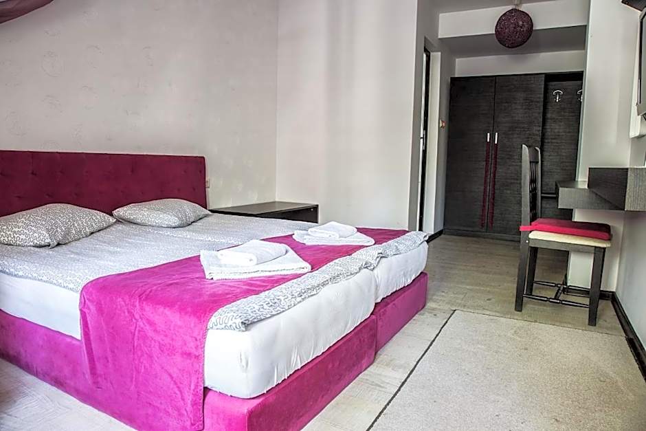 RILA 6ATO Hotel & Restaurant