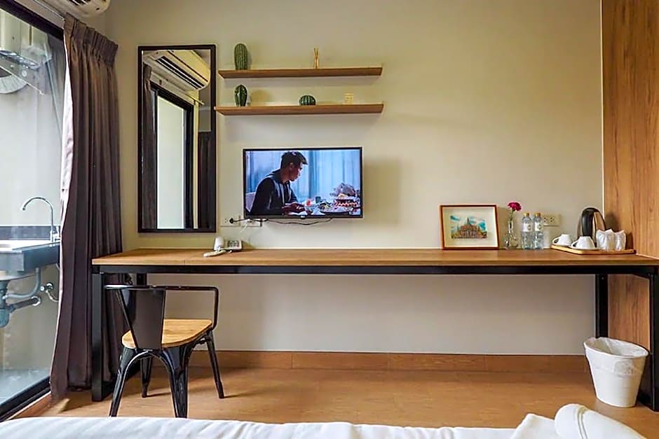 Casaluxe Hotel and Resident