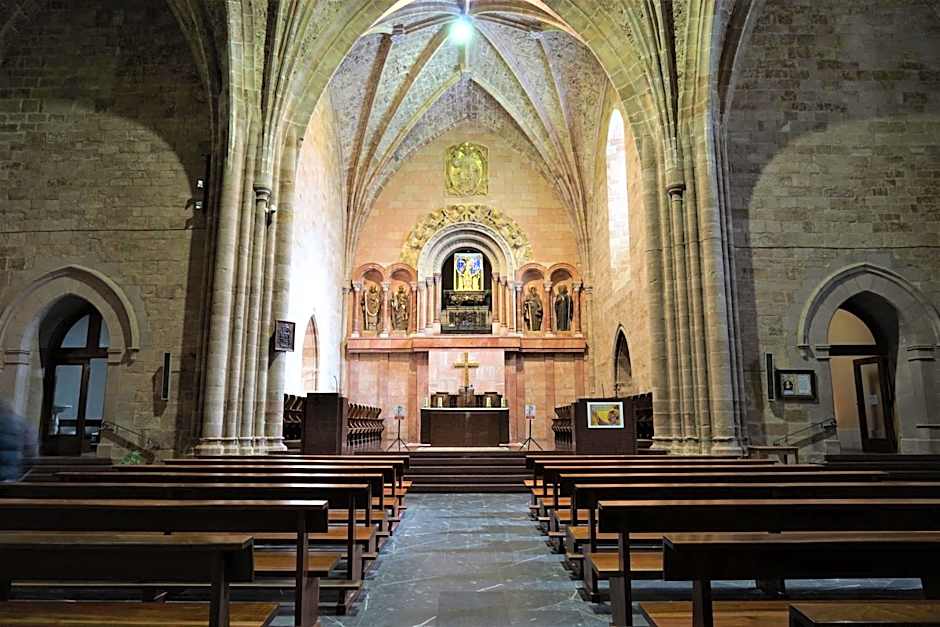 MONASTERIO de SANTA MARÍA DE VALVANERA