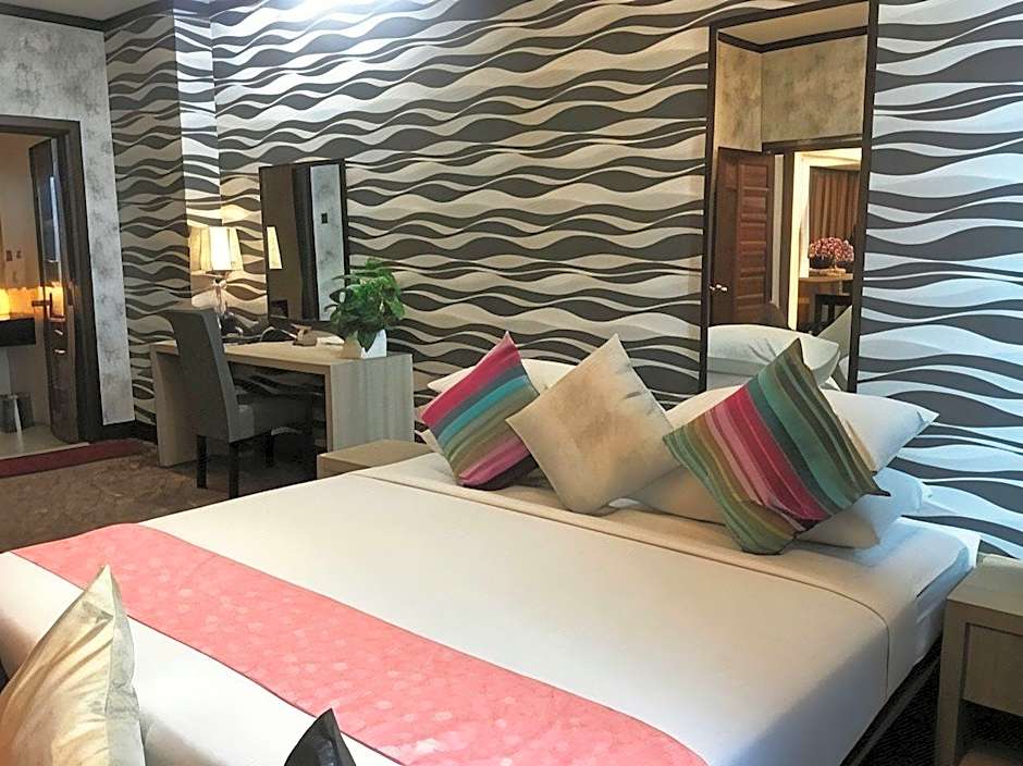 Kinta Riverfront Hotel & Suites