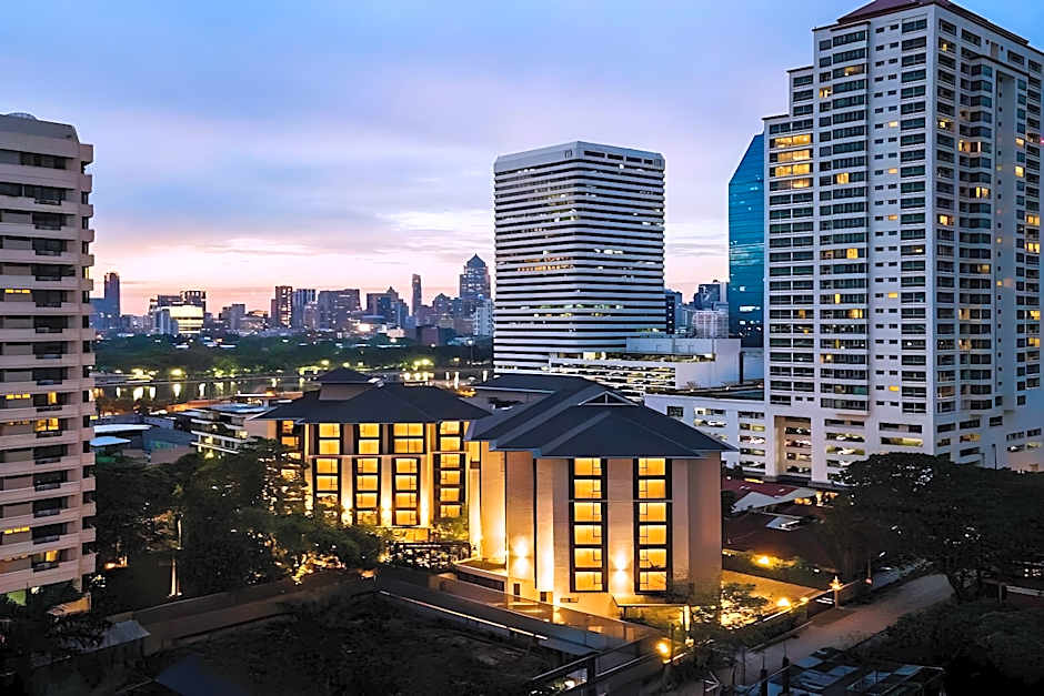 Gardina Asoke Hotel & Residence