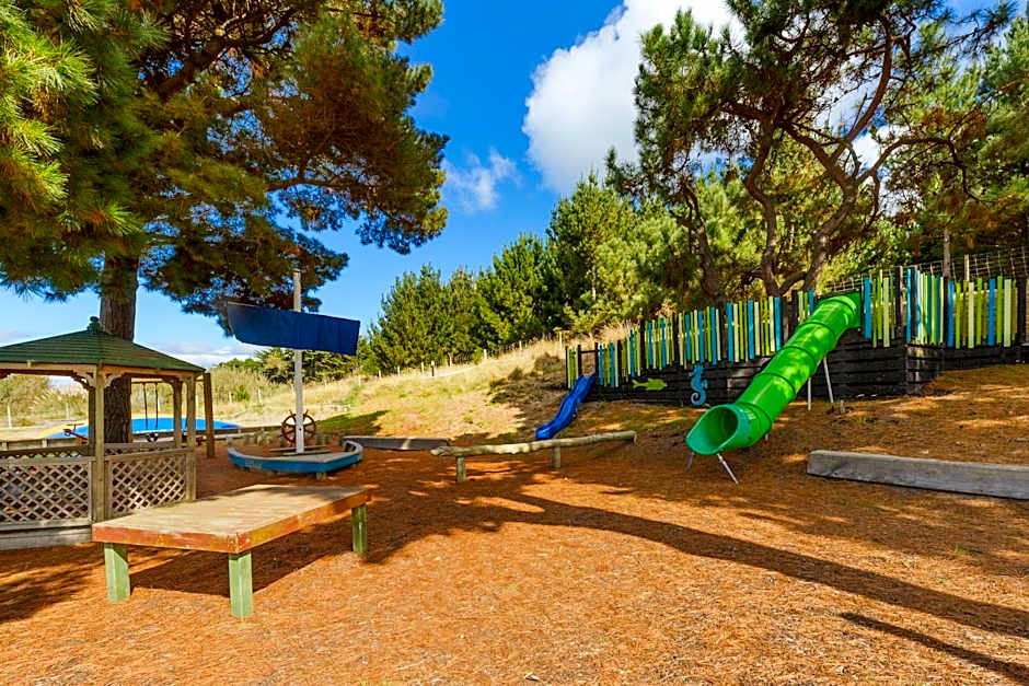 Foxton Beach Holiday Park