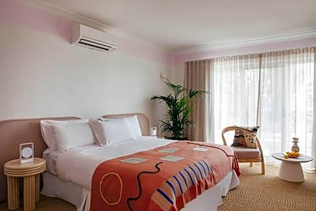 Oceanside Garden Suite