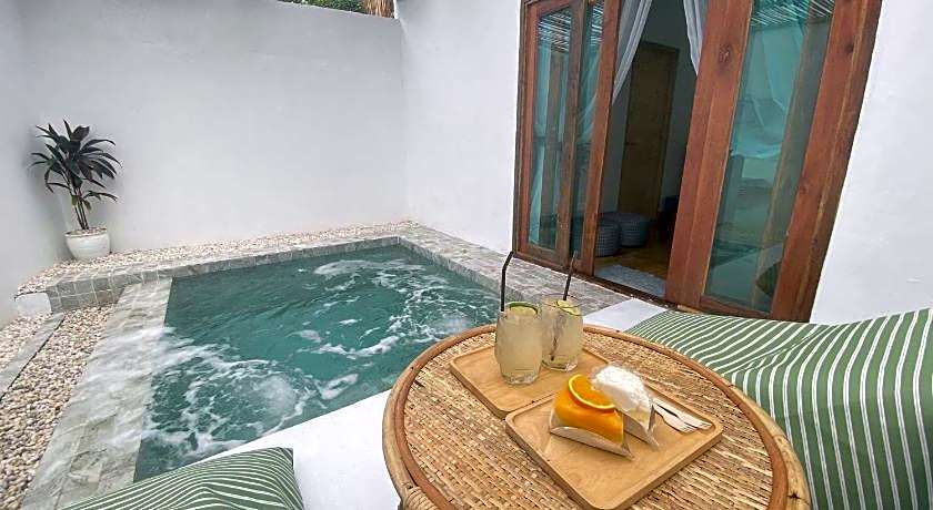 Baancaptainhook pool kohlarn