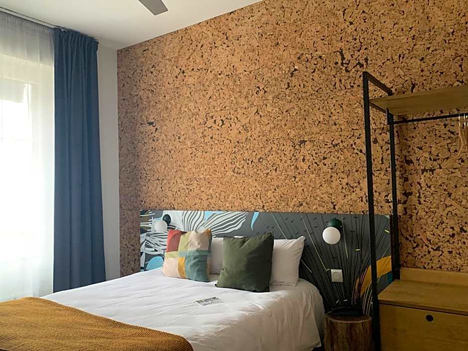 Urban Jungle Hotel Orleans --- ex Grand Hotel