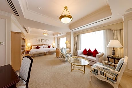 Junior Suite Double with Extra Bed Non-Smoking