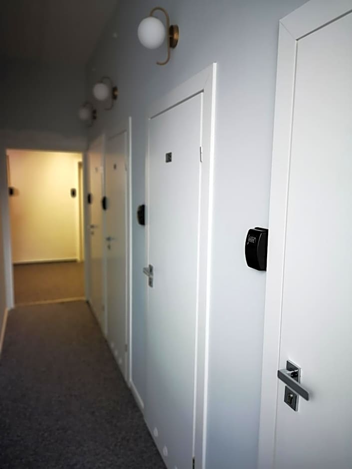 Bello ApartHostel Private Rooms