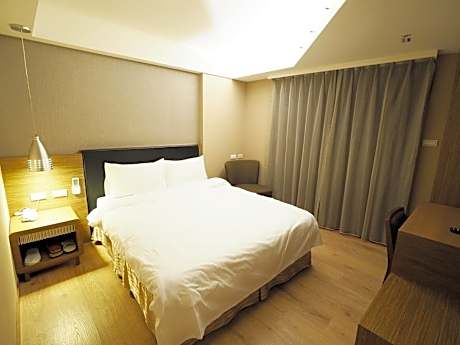 Economy Double Room - Interior Window