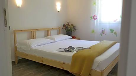 Villa with Garden View