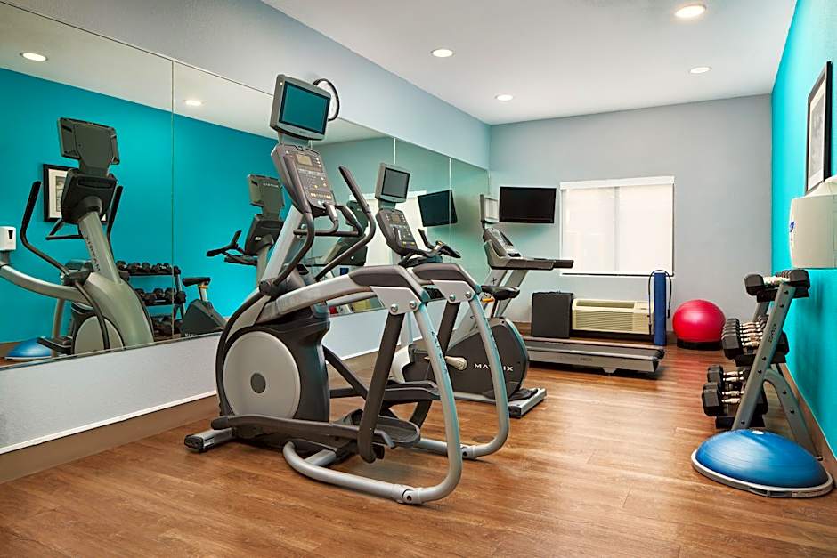 Holiday Inn Express Hotel & Suites Panama City-Tyndall By IHG