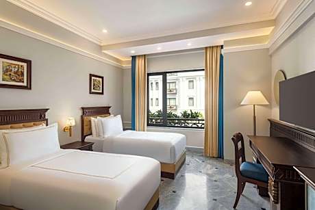 Deluxe Twin Room with Pool View