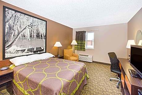 1 Queen Bed Non-Smoking