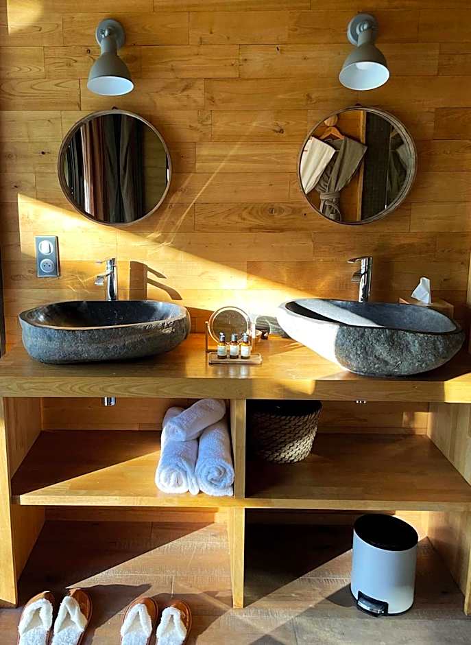 Loire Valley Lodges - Hotel