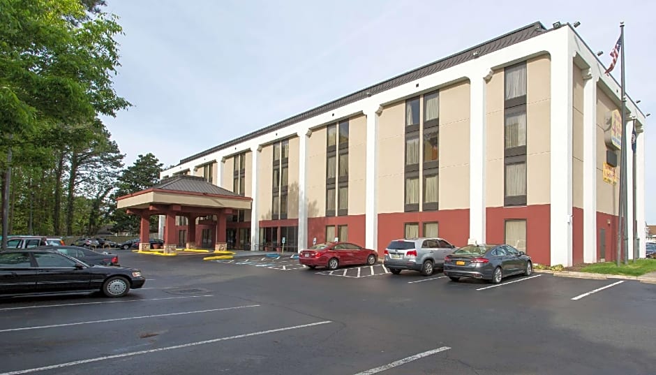 Studios and Suites 4 Less Western Branch