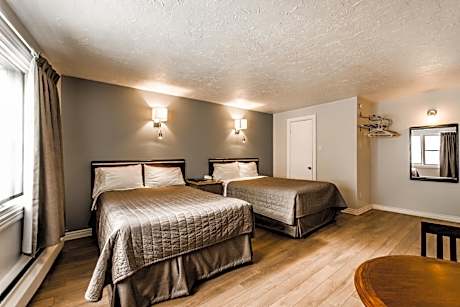 Double Room with Two Double Beds - Non-Smoking