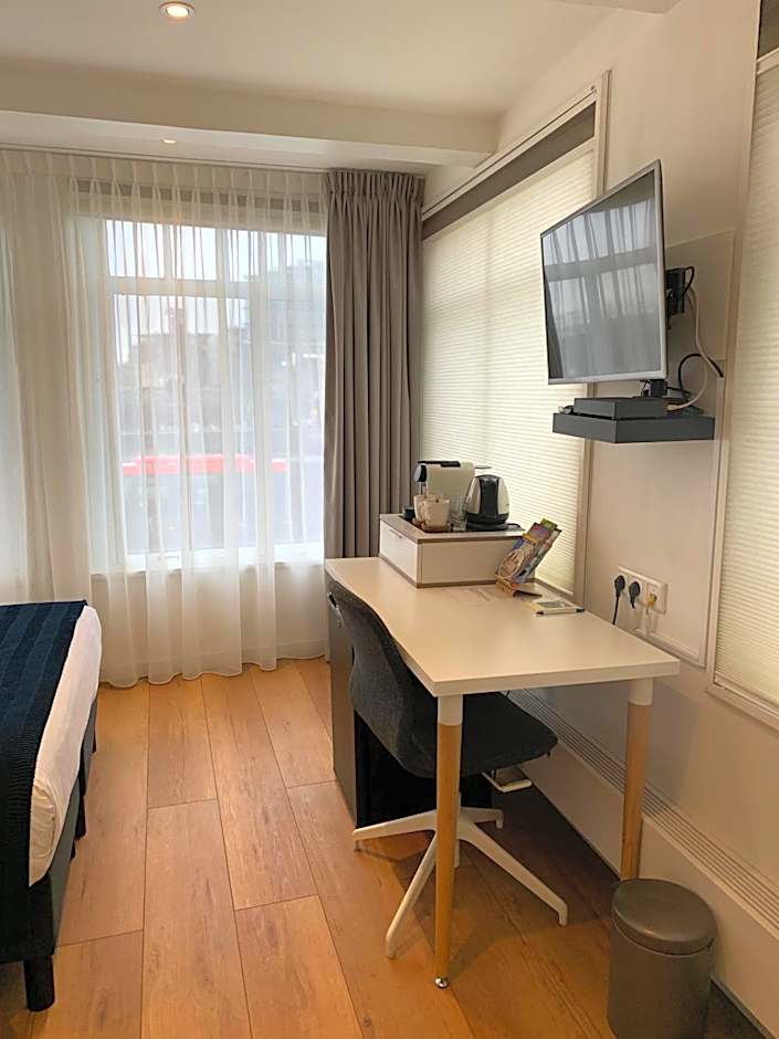 PH93 Amsterdam Central