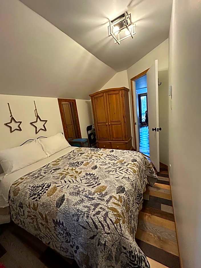 Aux Pignons Rouges Camping & Chalets