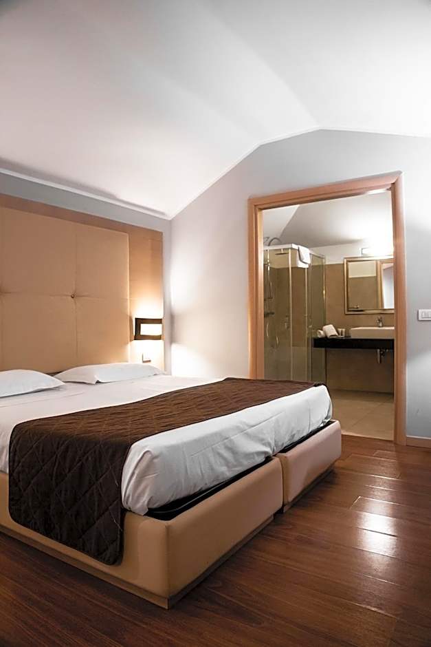 Regal Hotel