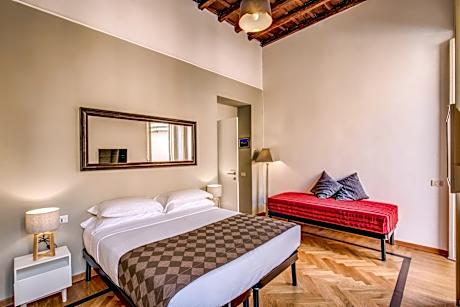 Deluxe Three-Bedroom Apartment with Terrace