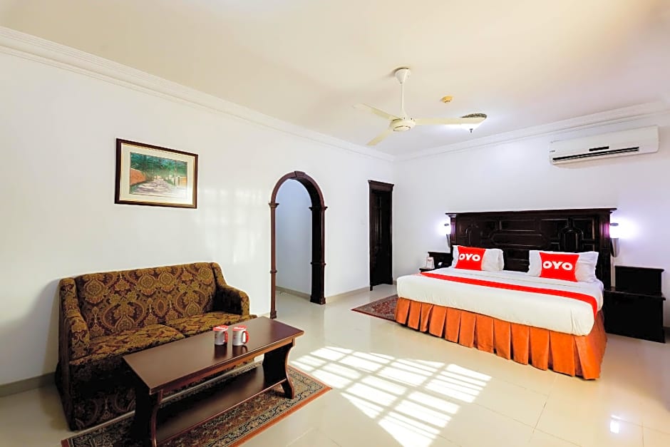 OYO 125 Manam Sohar Hotel Apartments