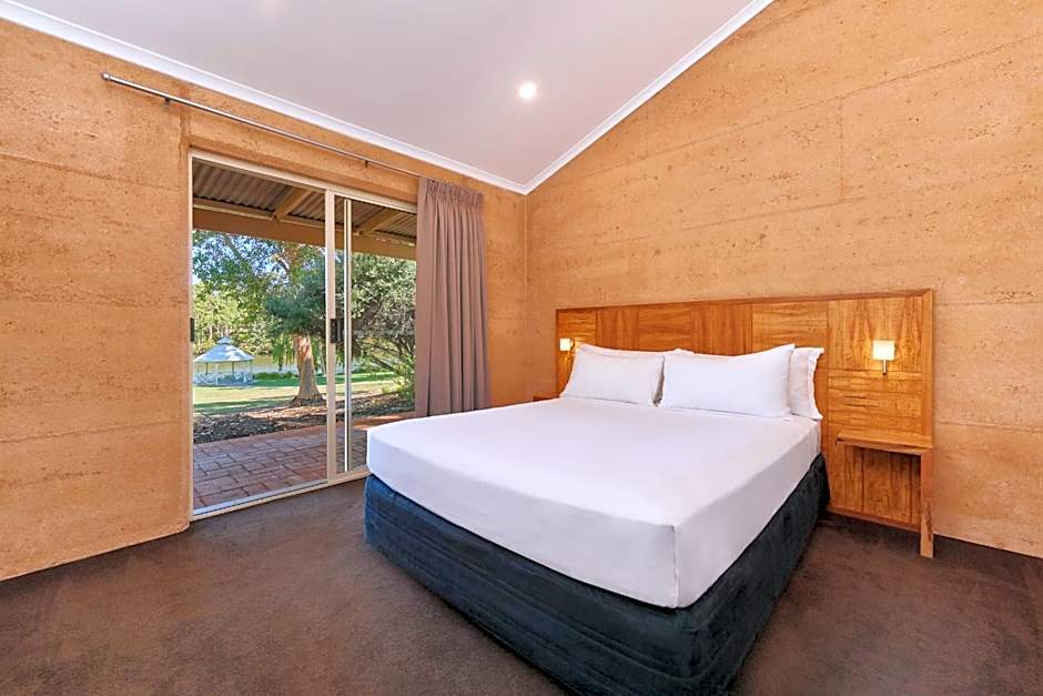 Eight Willows Retreat