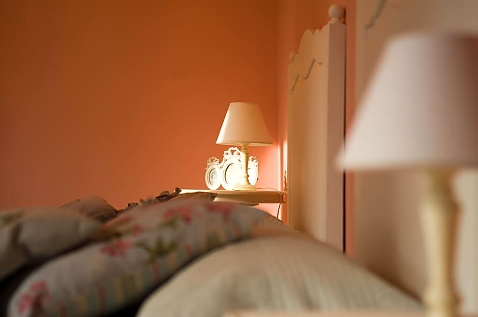 Photo 1 of 17 of 1 Double Bed or 2 Beds