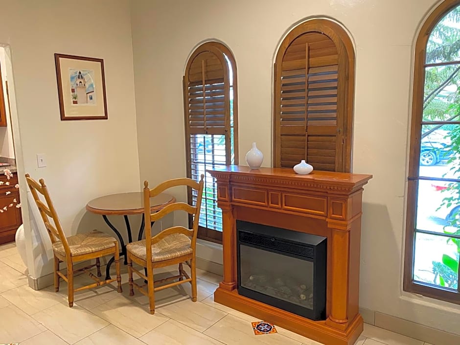 Villa Rosa Inn