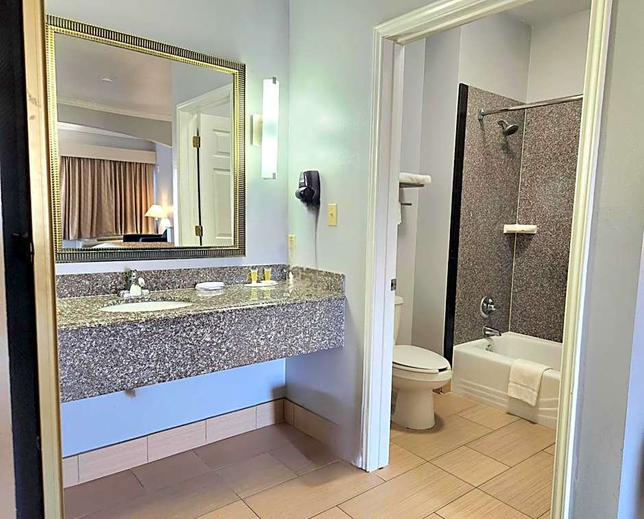 Days Inn by Wyndham Robstown