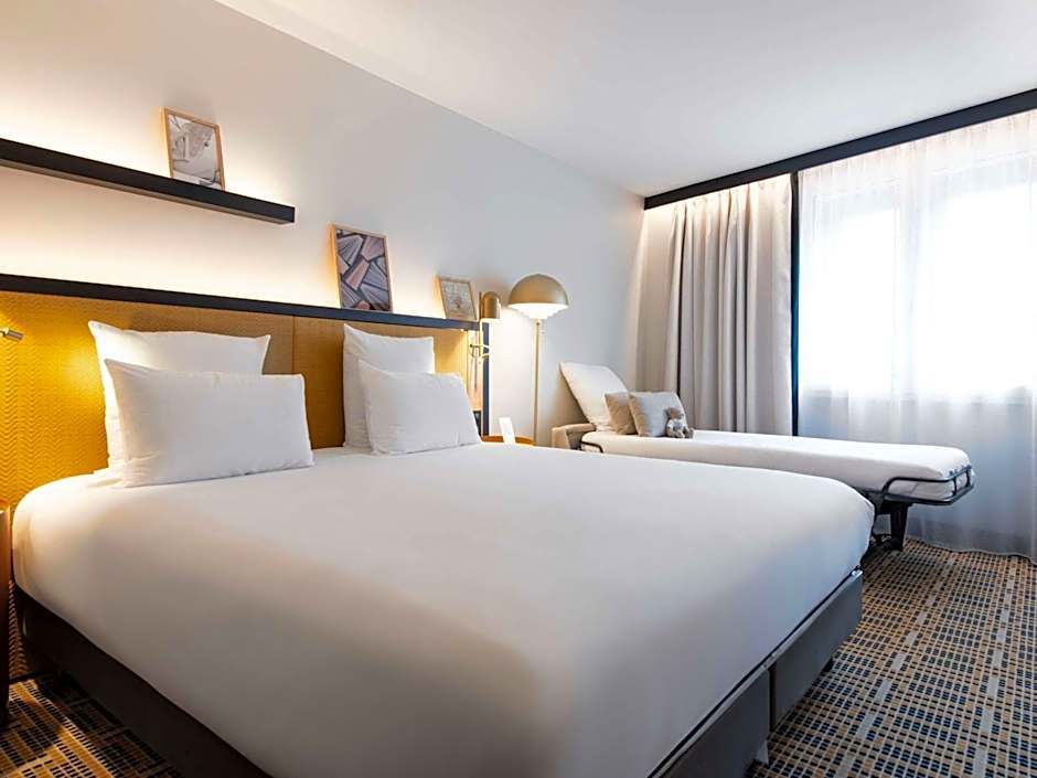 Mercure Paris Bercy Bibliotheque