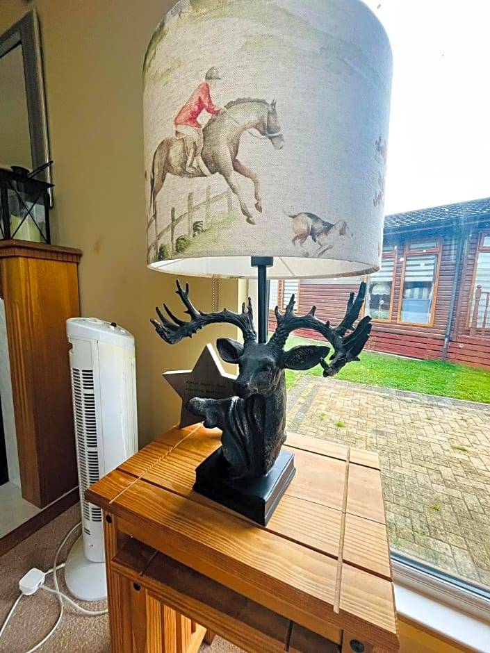 Hunters Lodge With Hot Tub