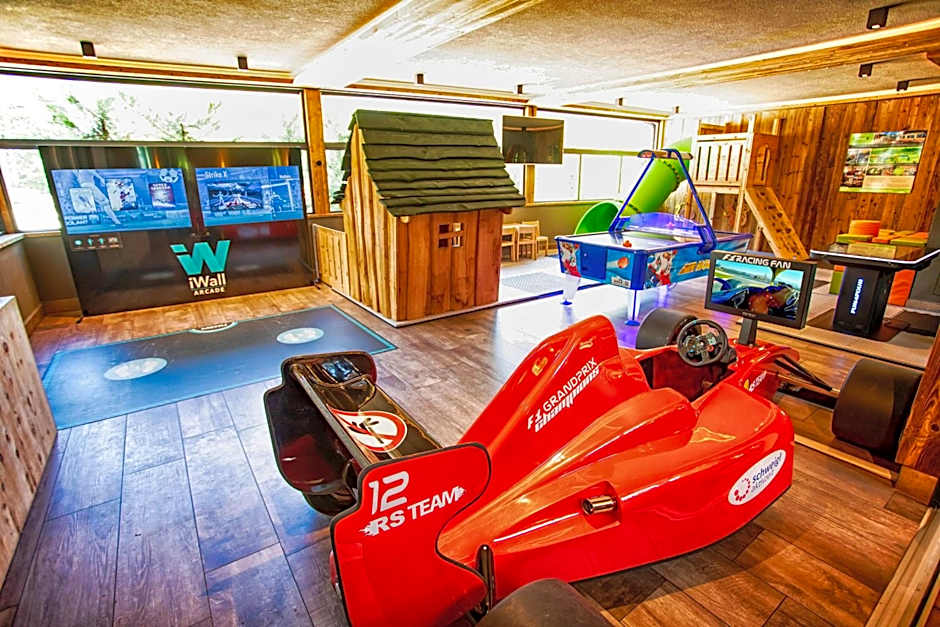 Ramilia Family Apartments Restaurant & Pizzeria