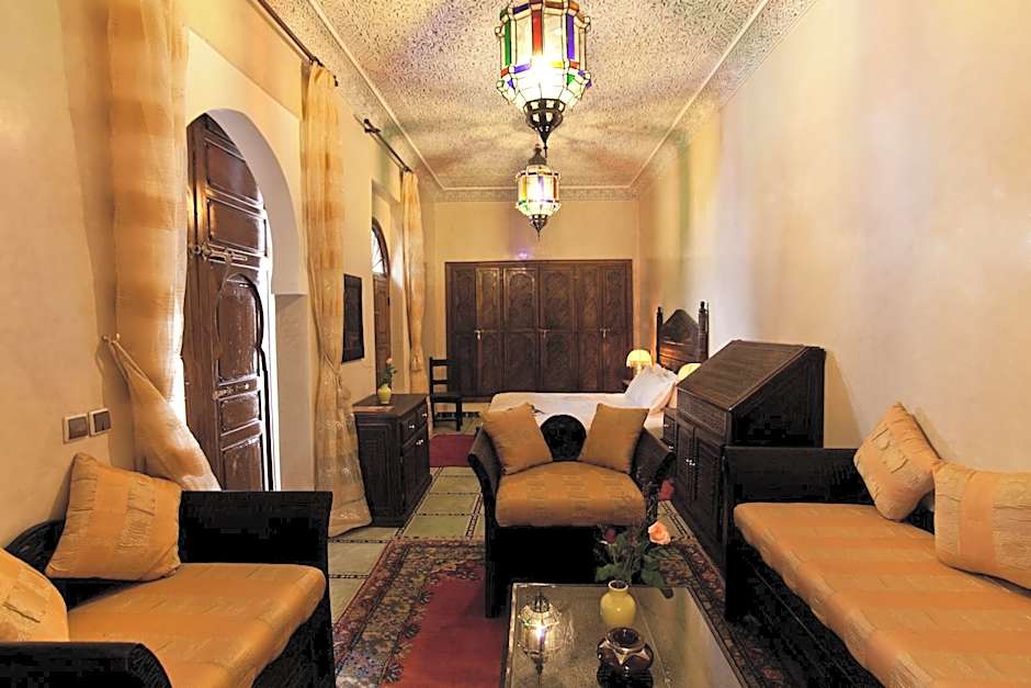 Riad Tidar by Phoenix