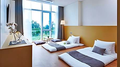 Standard Korean-Style Ondol Room - Lobby Floor