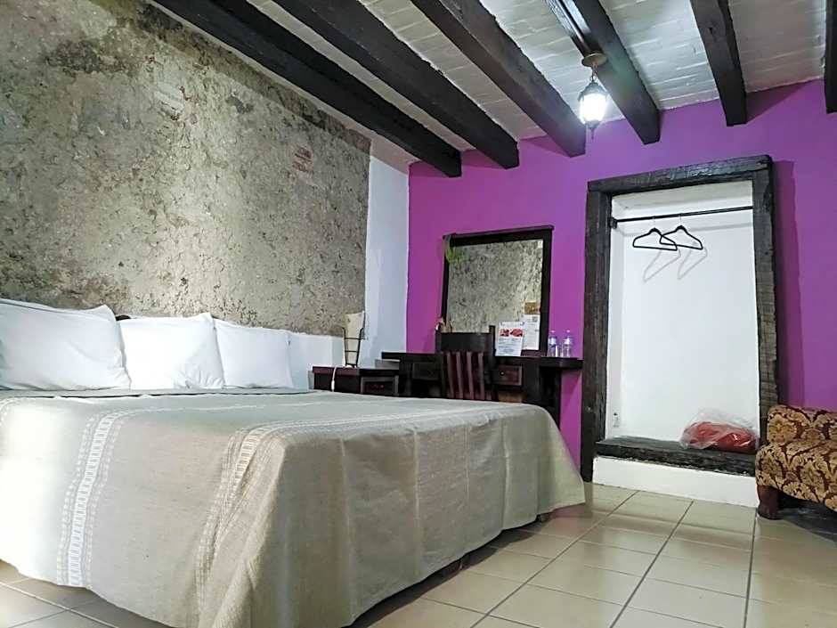 HOTEL BACANTES