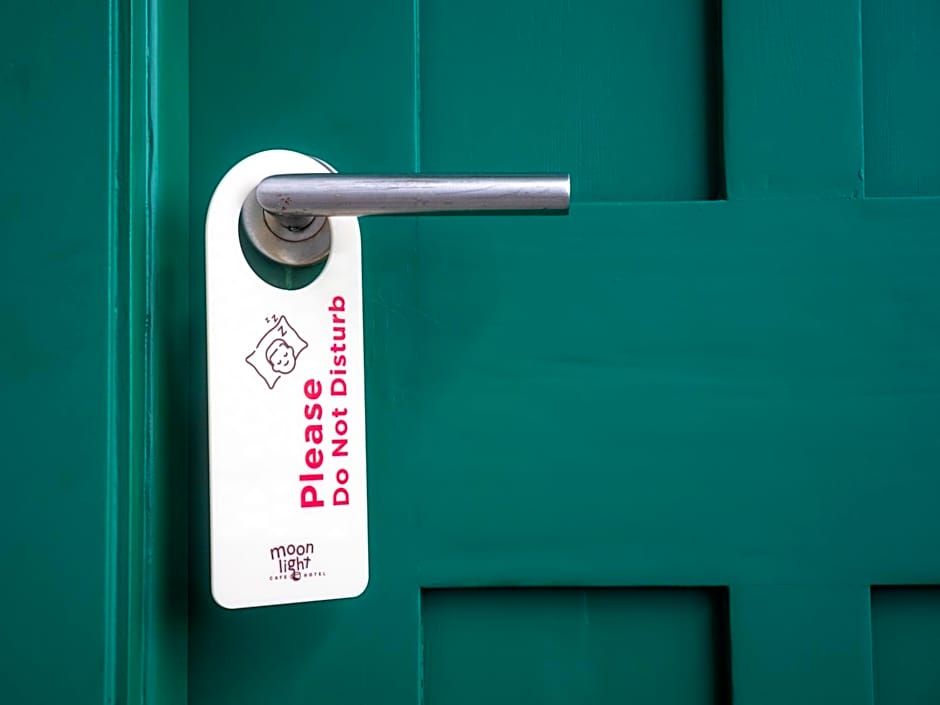 Moonlight Cafe and Hotel