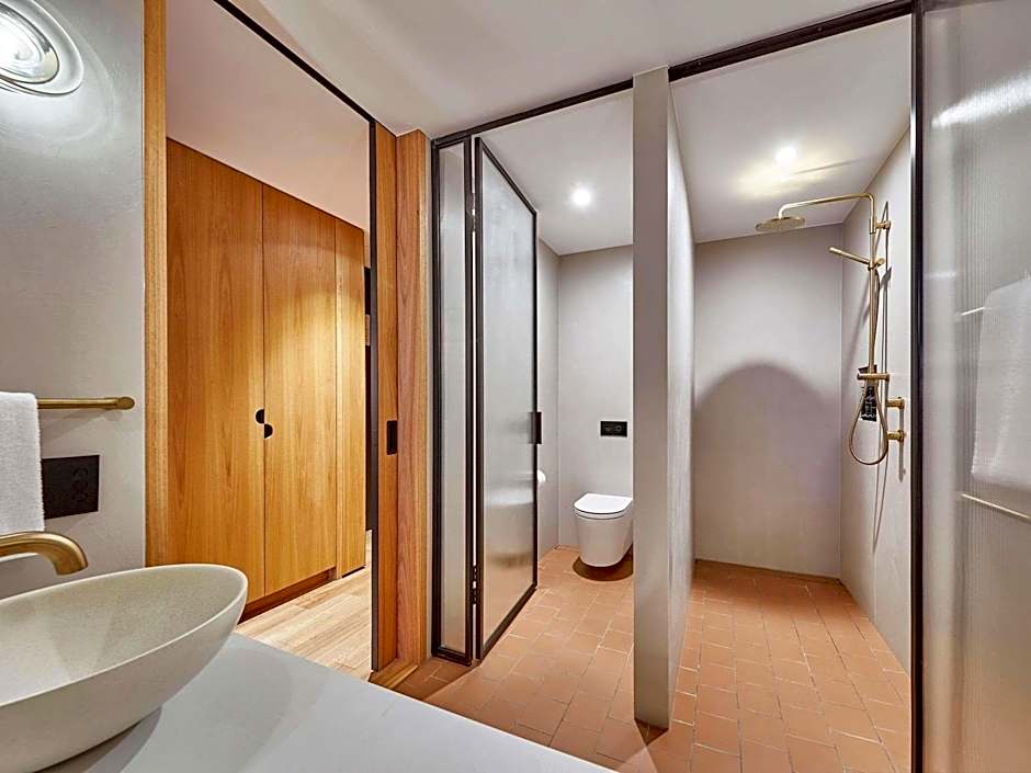 Wonil Hotel Perth, Handwritten Collection