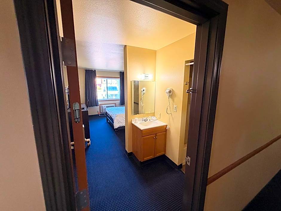 East Grand Inn Grand Forks ND I 29