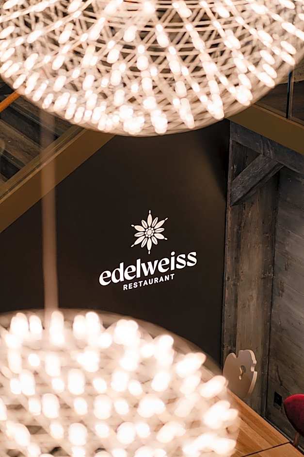 Hotel Edelweiss Manotel