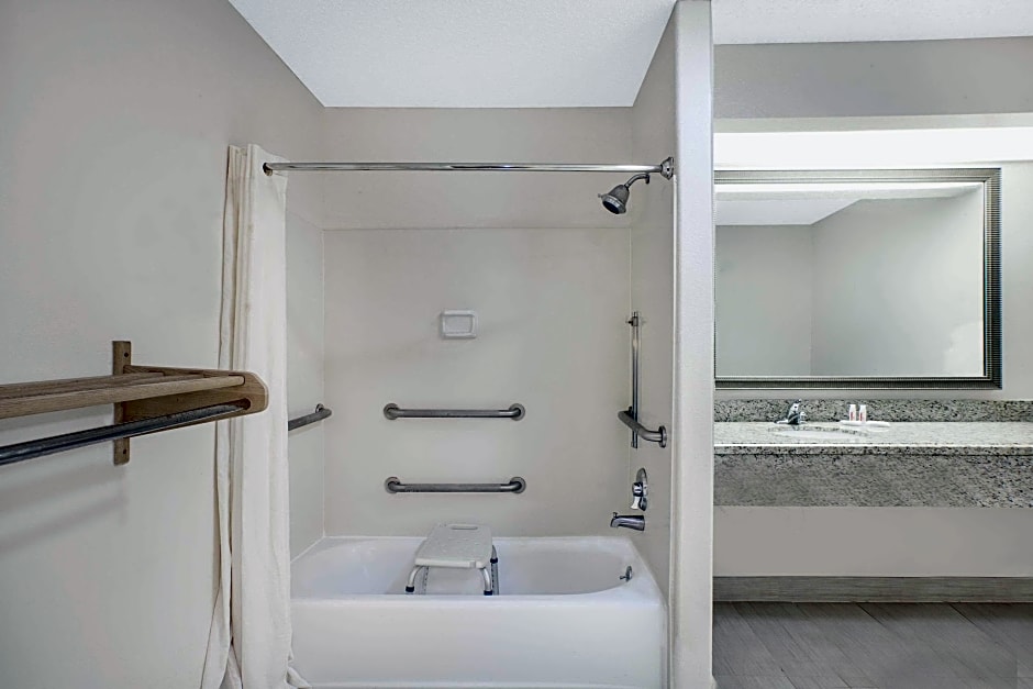 Super 8 by Wyndham Corpus Christi