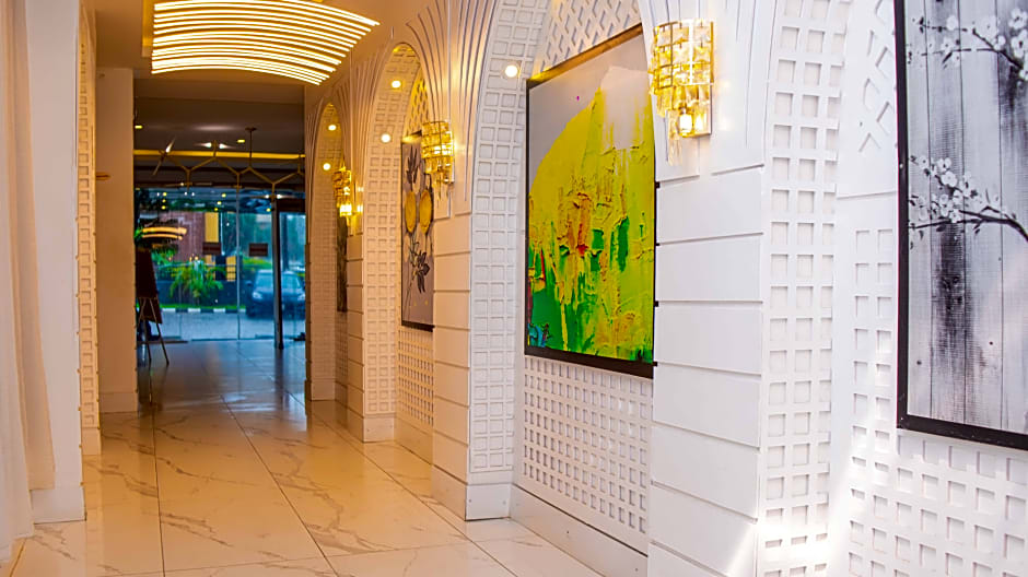 The Palms Hotel By Laterre