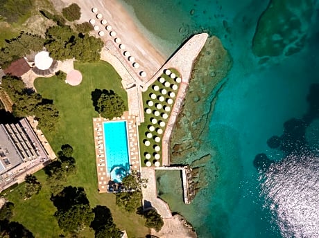 Kalamaki Beach Hotel