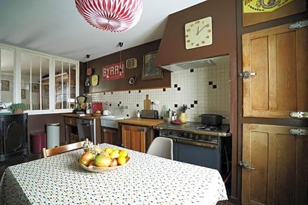 Au Petit Bonheur – Talence, FL