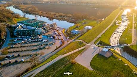 Hotel Kolna - darmowy parking, basen w cenie